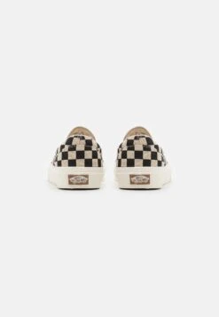 Vans Classic Slip-On UnisexScarpe Senza LacciOff-White/Black Uomo Scarpe Basse VA215O08U-A11 -Vendite Lloyd 0d89382a1ae84cc68fb4391261a76e70