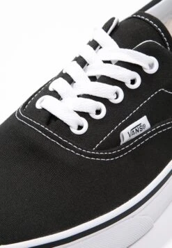 Vans Ua Era - Sneakers Basse - Black 17 Vans Ua Era - Sneakers Basse - Black -Vendite Lloyd 0dd81cb8f5b341f7881791d6a7302d31