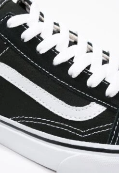 Vans Ua Old Skool Unisex - Sneakers Basse - Black -Vendite Lloyd 1731a76829644555ba38fa8d8f7a9a59