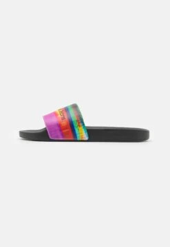 Calvin Klein Jeans Cap Pride Slide PrintCiabatte Da MareBlack/Pride Artwork Uomo Scarpe Aperte C1812G01I-Q11