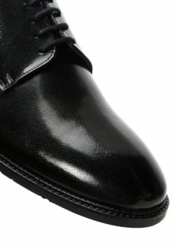 Stringate ElegantiBlack Uomo Scarpe Eleganti D5H12M00P-Q11 16 Stringate ElegantiBlack Uomo Scarpe Eleganti D5H12M00P-Q11 -Vendite Lloyd 220d68c60a4f47b480d4905b179dbfec