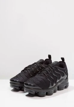 Nike Sportswear Air Vapormax PlusSneakers BasseBlack/Dark Grey Uomo Sneaker NI112O00Q-Q11 10 Nike Sportswear Air Vapormax PlusSneakers BasseBlack/Dark Grey Uomo Sneaker NI112O00Q-Q11 -Vendite Lloyd 2d320cd5fc314c3da5bb56c98d51bd03