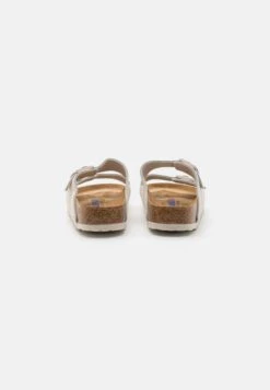 Birkenstock Arizona UnisexCiabattineWhite Uomo Pantofole BI115G06C-A11 -Vendite Lloyd 5100410362f64f6c86a1182883932a71