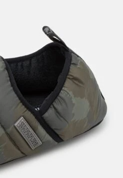 Napapijri HerlPantofoleGreen Uomo Pantofole NA612I008-M11 -Vendite Lloyd 565d300ee5fd40ed90f3f0d785db7494