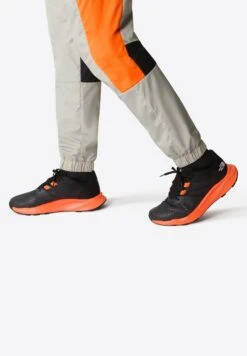 The North Face M Vectiv EminusSneakers BasseAsphalt Grey Power Orange Uomo Sneaker TH312O00F-C11