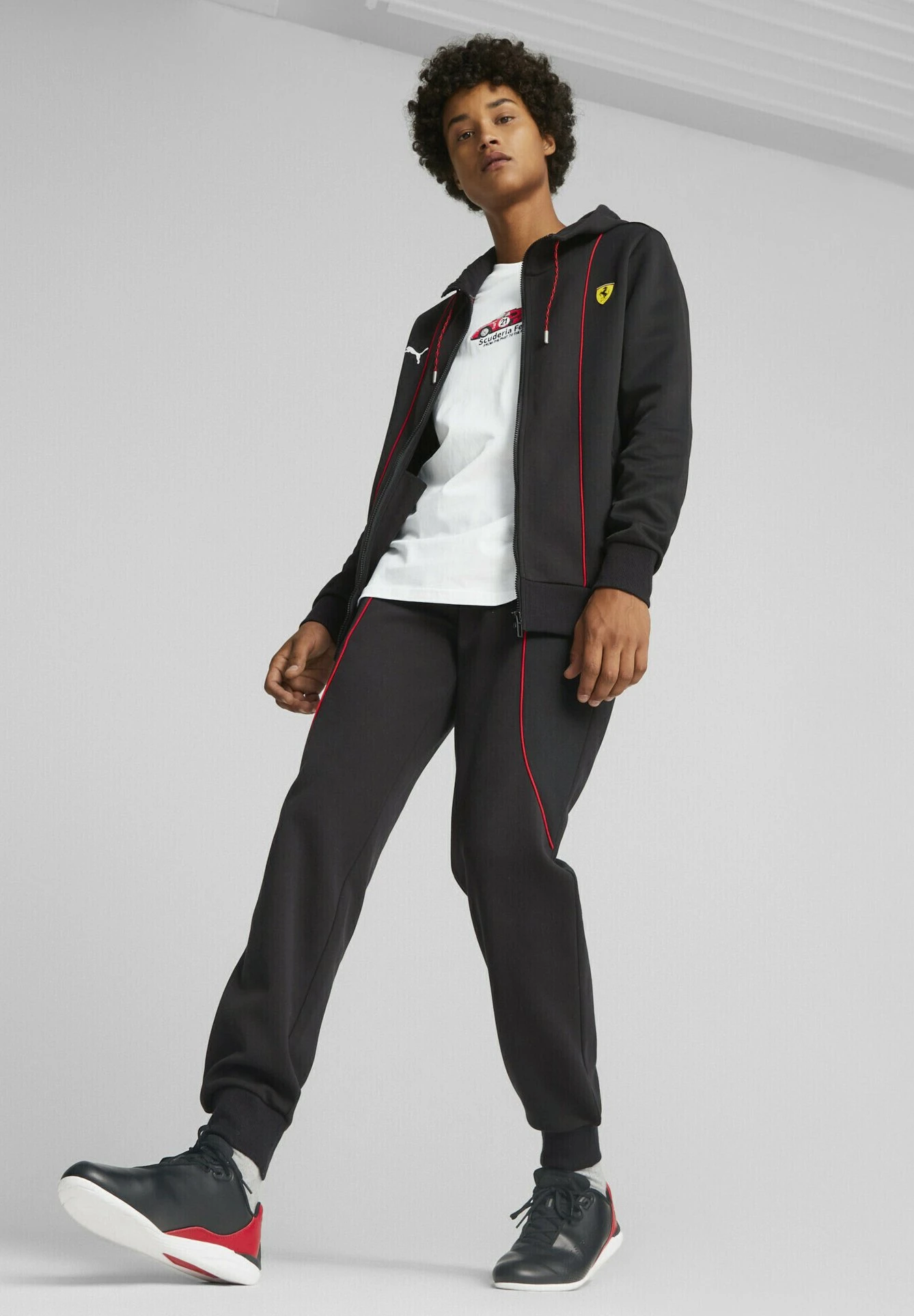 Puma Scuderia Ferrari Drift Cat DecimaSneakers BasseBlack/Rosso Corsa/White Uomo Sneaker PU112O0F1-Q13 3 Puma Scuderia Ferrari Drift Cat DecimaSneakers BasseBlack/Rosso Corsa/White Uomo Sneaker PU112O0F1-Q13