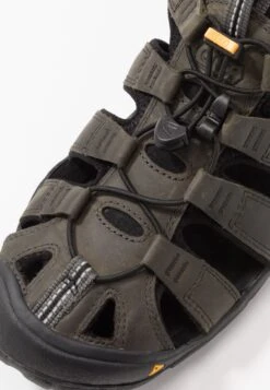 Keen Clearwater CnxSandali Da TrekkingMagnet/Black Uomo Scarpe Aperte KE542B01M-Q11 13 Keen Clearwater CnxSandali Da TrekkingMagnet/Black Uomo Scarpe Aperte KE542B01M-Q11 -Vendite Lloyd 8e611892cf2349dd8a8ef79edf7c7ef5