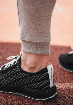 Om-Foks - Sneakers Basse - Black 19 Om-Foks - Sneakers Basse - Black -Vendite Lloyd 8fe13d8d4fa4478196ec132d713b731e