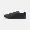 Pier One Unisex - Sneakers Basse - Black -Vendite Lloyd 9126fe17f3714c259361e1791a3037b2
