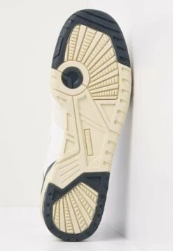 British Knights VendonSneakers BasseWhite/Navy Uomo Sneaker B2412O059-A11 11 British Knights VendonSneakers BasseWhite/Navy Uomo Sneaker B2412O059-A11 -Vendite Lloyd 9add14bb77e74ae2976ff77ce5ec0ac6