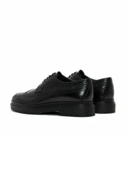 Stringate ElegantiBlack Uomo Scarpe Eleganti D5H12M01C-Q11 -Vendite Lloyd 9de99c97b28c4340a478f1528eac5c9a