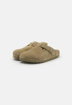 Birkenstock Boston Unisex - Pantofole - Faded Khaki 9 Birkenstock Boston Unisex - Pantofole - Faded Khaki -Vendite Lloyd aab16e69a8224778a810c751ce38e486