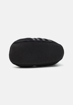 Oversized Slipper - Pantofole - Black 12 Oversized Slipper - Pantofole - Black -Vendite Lloyd acfcf257779a453e9de70a2dbd1ed6d4