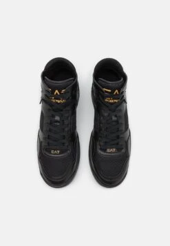 EA7 Emporio Armani New Basket Mid Unisex - Sneakers Alte - Triple Black/Gold 11 EA7 Emporio Armani New Basket Mid Unisex - Sneakers Alte - Triple Black/Gold -Vendite Lloyd b95cc46e0ad640338b387c6ebe4df406