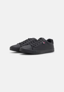 Pier One Unisex - Sneakers Basse - Black -Vendite Lloyd bc0381172643470a91ebc5dd4d322f28