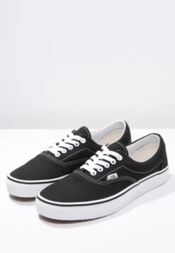 Vans Ua Era - Sneakers Basse - Black 14 Vans Ua Era - Sneakers Basse - Black -Vendite Lloyd ddcb4c50eda543418f8ff0d64f47c70e