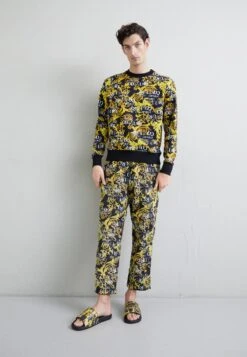 Fondo Slide ShoesCiabattineBlack/Gold Uomo Scarpe Aperte VEI12G01D-Q11 -Vendite Lloyd ddda69f200394a3b8eb5abff7c388043