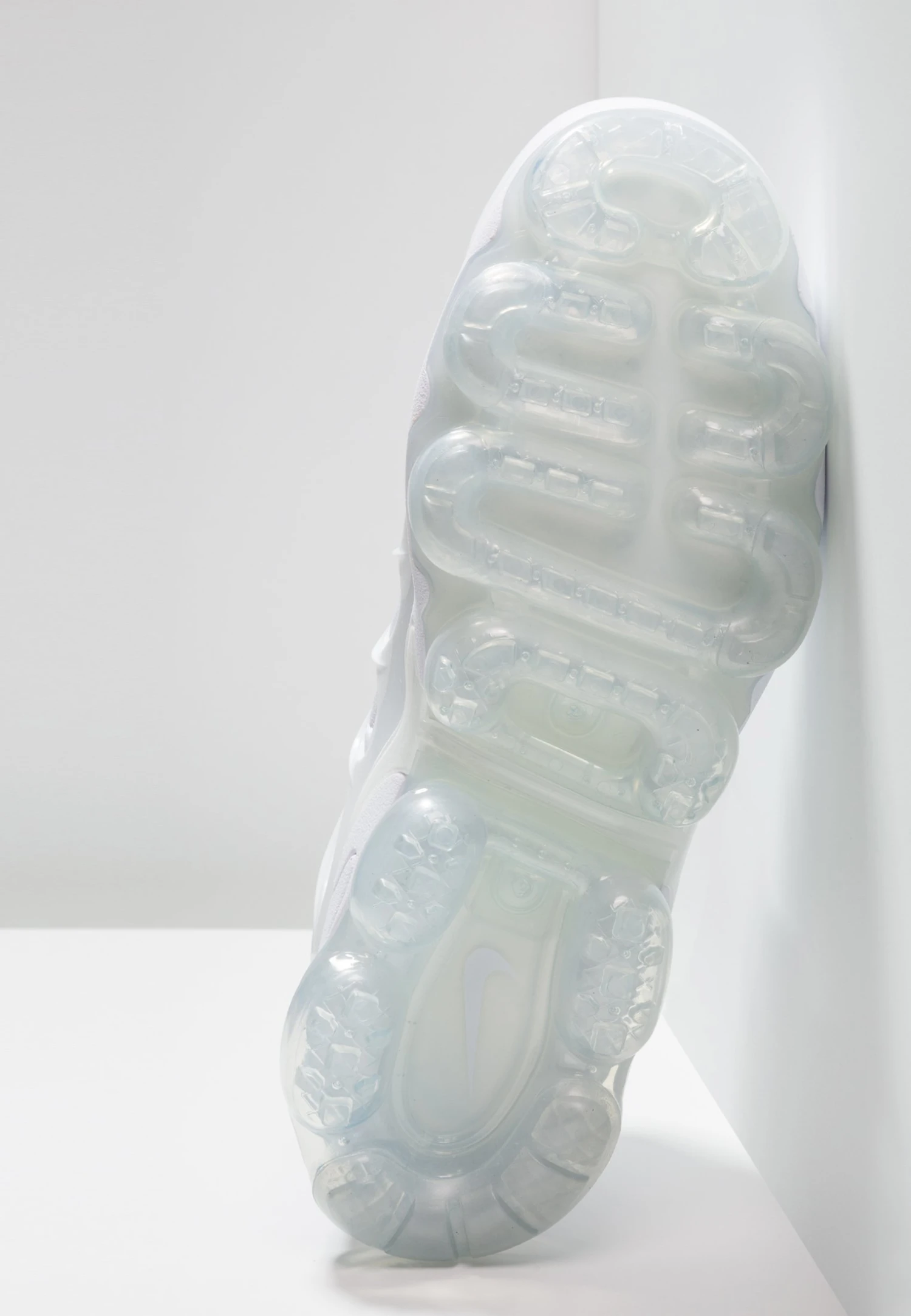 Nike Sportswear Air Vapormax Plus - Sneakers Basse - White/Pure Platinum 7 Nike Sportswear Air Vapormax Plus - Sneakers Basse - White/Pure Platinum - immagine 5