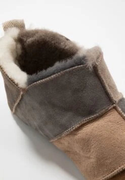 Shepherd HansPantofoleMulticolor Uomo Pantofole S3012I00P-T11 -Vendite Lloyd fbc8b946ce9447b98f45db0d96a675ad