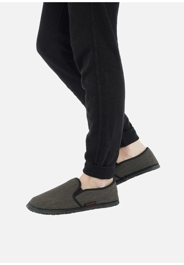 Vendite Lloyd 5 Vendite Lloyd -Vendite Lloyd 093477c7a1344bcd9ef1e5a7c6151028 768x1106 1